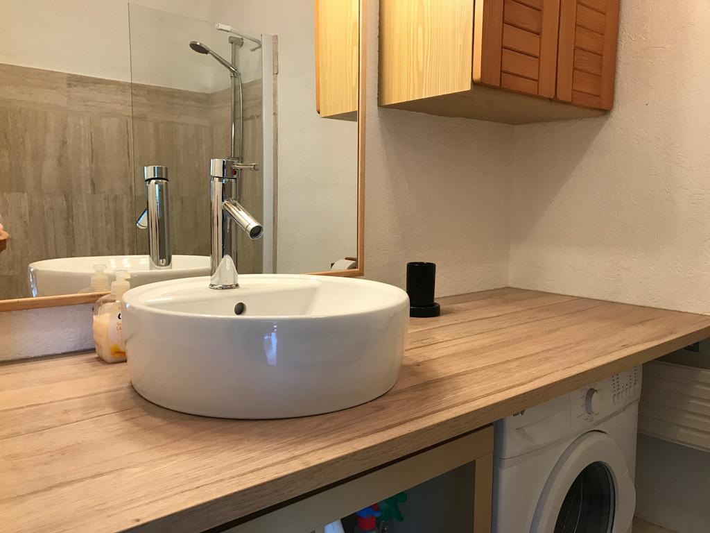 Le Surcouf Apartment มองเดอลิเยอลานาปูล ภายนอก รูปภาพ